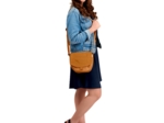 Flap of small shoulder bag caramel golden straw