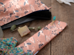 Cosmetic bag with flap oiseau bandana
