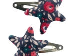 Star hair-clips camelias rubis