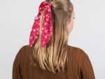 Short tail scrunchie hanami