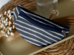 Banana wallet striped silver dark blue