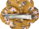 Flower petal hair slide small  gypso ocre