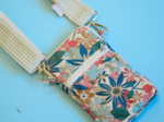 Quilted phone pocket cerise en fleur