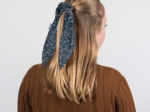 Short tail scrunchie paquerette marine