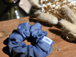 Small scrunchie light denim