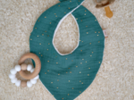 bandana bib gaze pois or eucalyptus