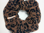 Scrunchie mocha quilted leopard