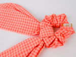 Short tail scrunchie neon orange gingham