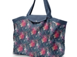 Tote bag with a zip tropical fire